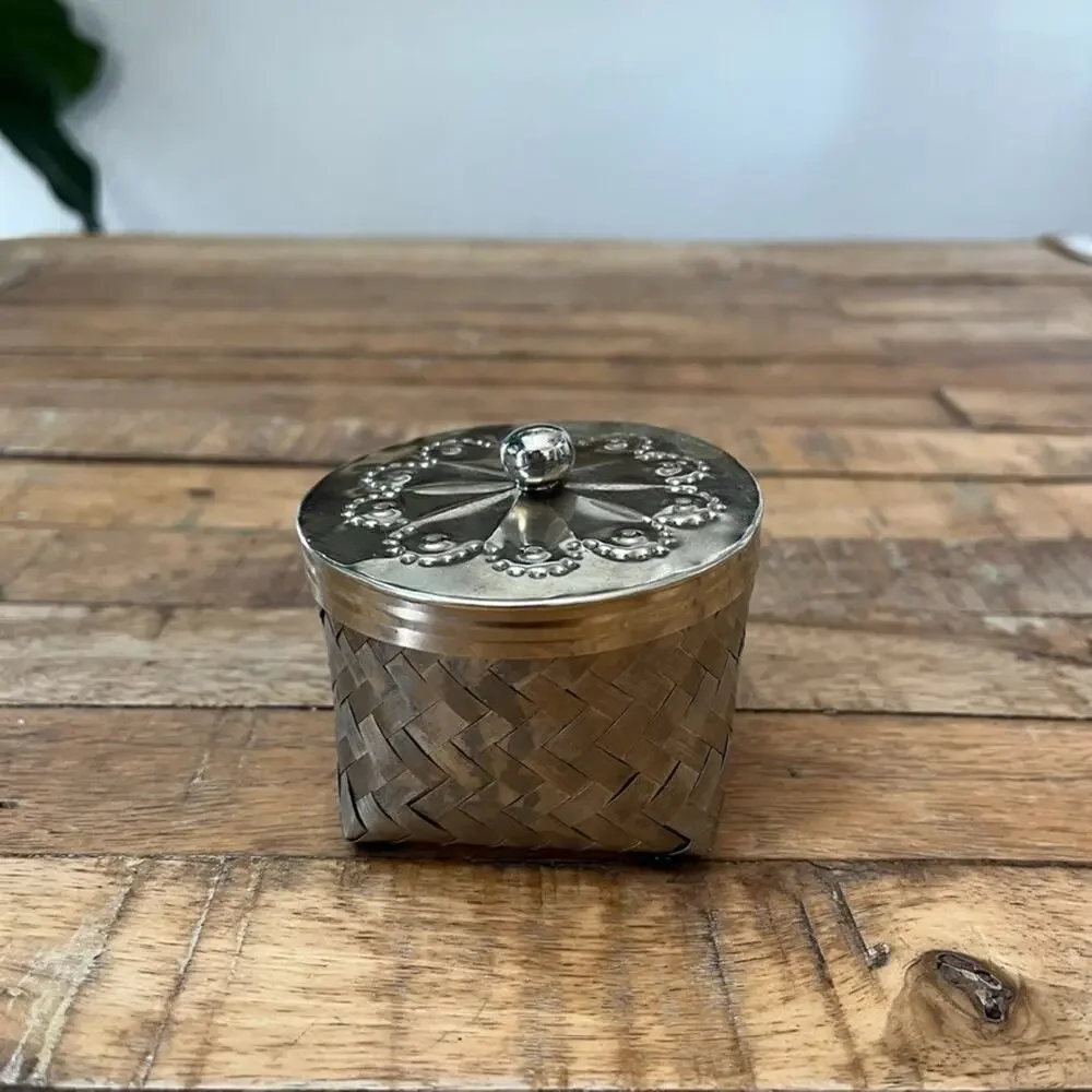 Vtg Silver Color Metal Basketweave Trinket Box w/ Embossed Lid Round Knob
